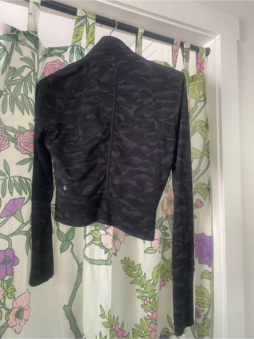 LuLulemon lm Camouflage Zip-Up Jacket - Picture 3 of 9